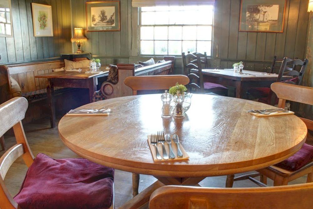The Tollgate Inn Bradford-On-Avon Exteriör bild
